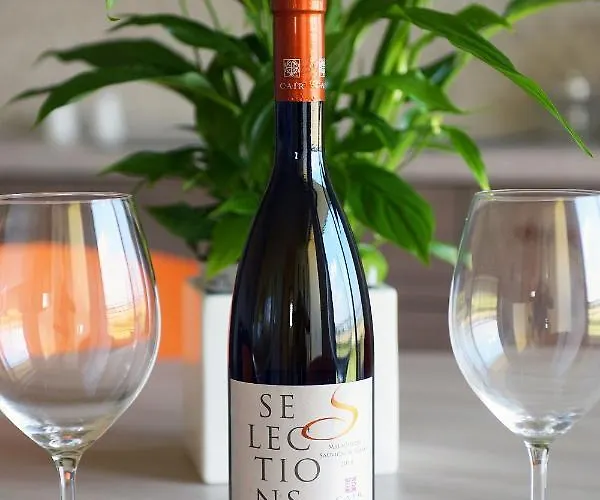 Stelia Luxury Kalavárda