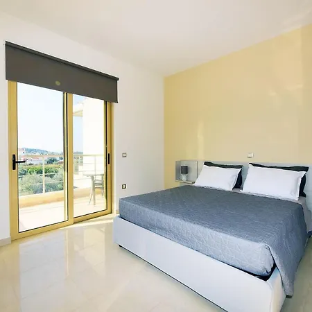 Stelia Luxury * Kalavárda