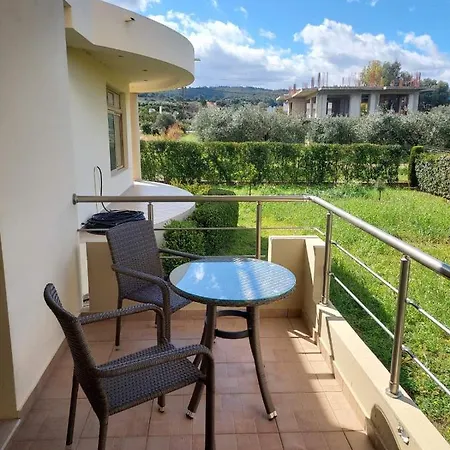 Stelia Luxury Διαμέρισμα Καλαβάρδα